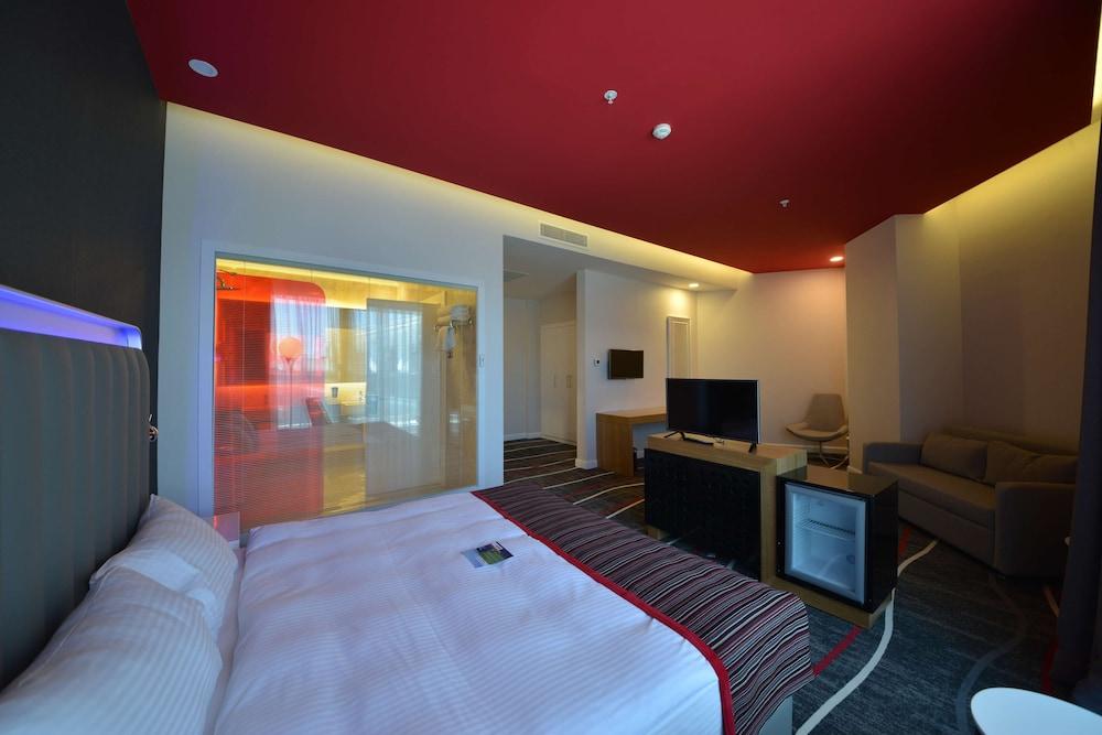 Park Inn By Radisson Ankara Cankaya מראה חיצוני תמונה