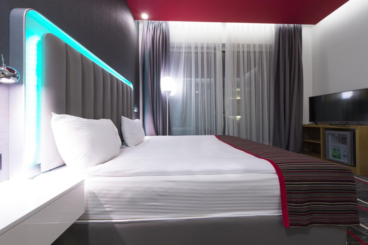 Park Inn By Radisson Ankara Cankaya מראה חיצוני תמונה